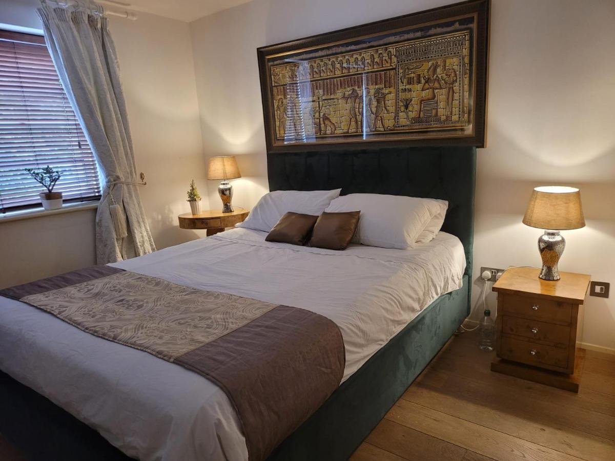 Super Central Beautiful Three Bedroom Londen Buitenkant foto