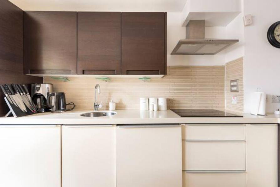Super Central Beautiful Three Bedroom Londen Buitenkant foto