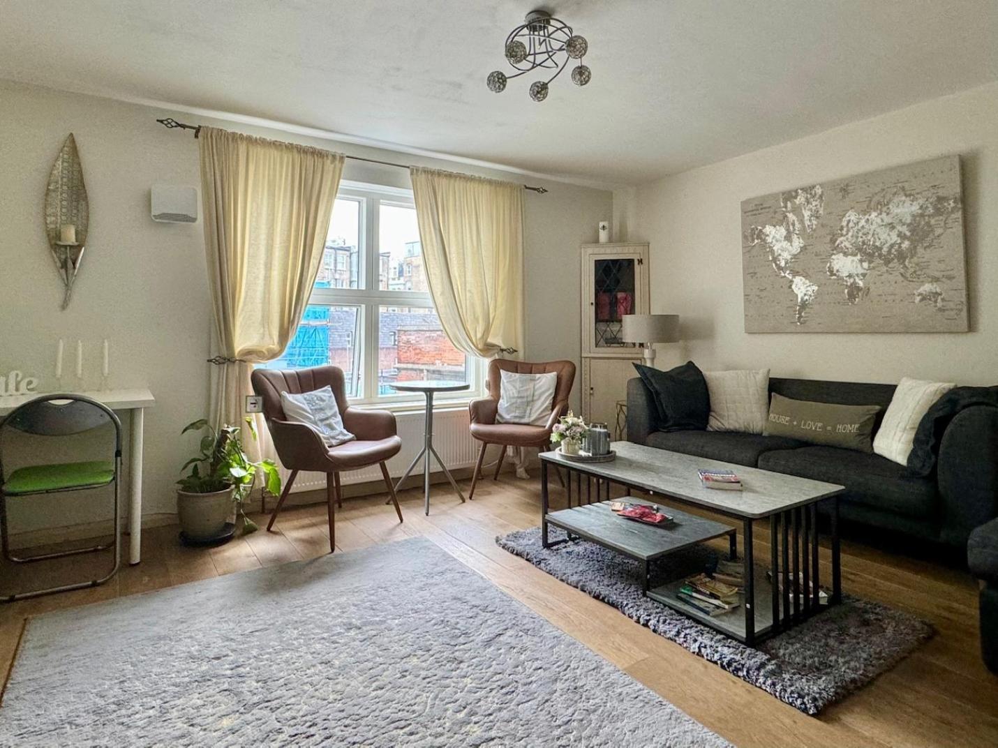 Super Central Beautiful Three Bedroom Londen Buitenkant foto